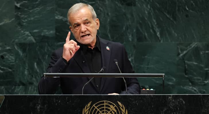 بزشكيان: لن نمتلك سلاحا نوويا لأنه محرم بموجب فتوى دينية من قبل علي خامنئي 