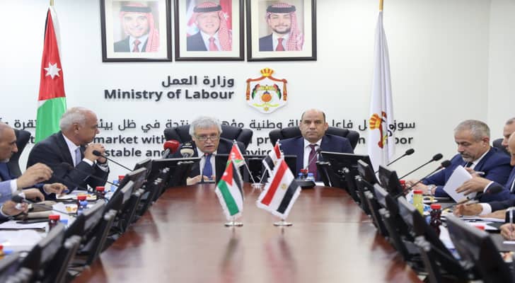 القطامين يلتقي نظيره المصري لبحث ملف العمالة وتصاريح...