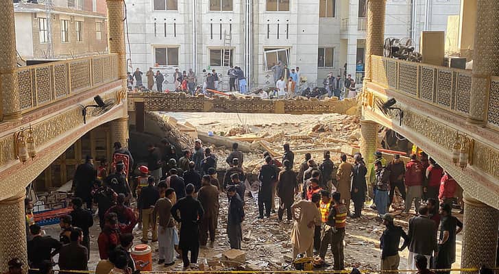 باكستان : مقتل 11 شخصا وإصابة 30 آخرين في انفجار بمناطق...