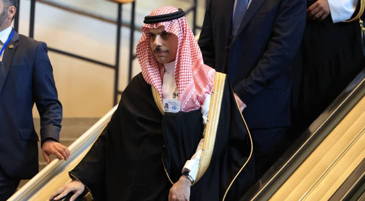 وزير الخارجية السعودي: أمن منطقة الخليج جزء لا يتجزأ من...