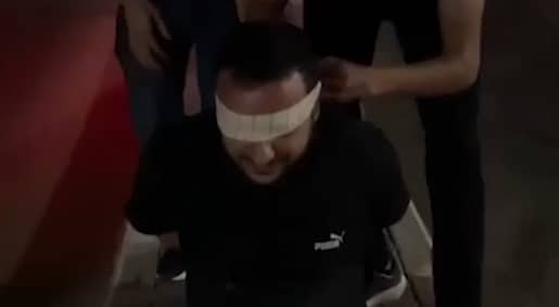 جيش الاحتلال يحتجز شابا ويتركه مقيدا ومعصوب العينين في...