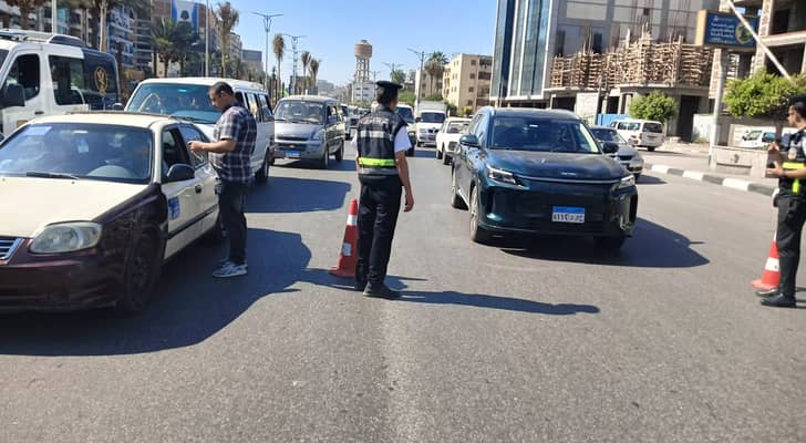 تعاطى مخدرات وسير بدون ترخيص.. ضبط أكثر من 111 ألف مخالفة مرورية فى 24 ساعة في مصر