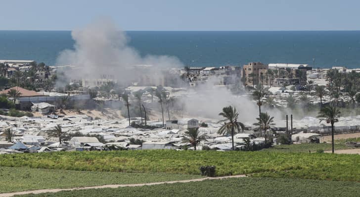 مصادر فلسطينية: إصابة 7 فلسطينيين في غارتين للاحتلال على غزة