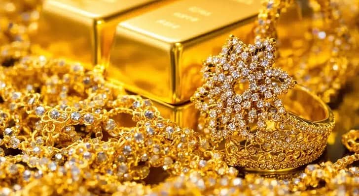 انخفاض على أسعار الذهب والليرات في الأردن الإثنين